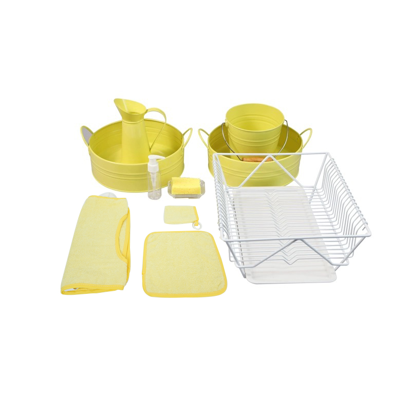 Washing Dishes-IC- (Cloth Apron) D716