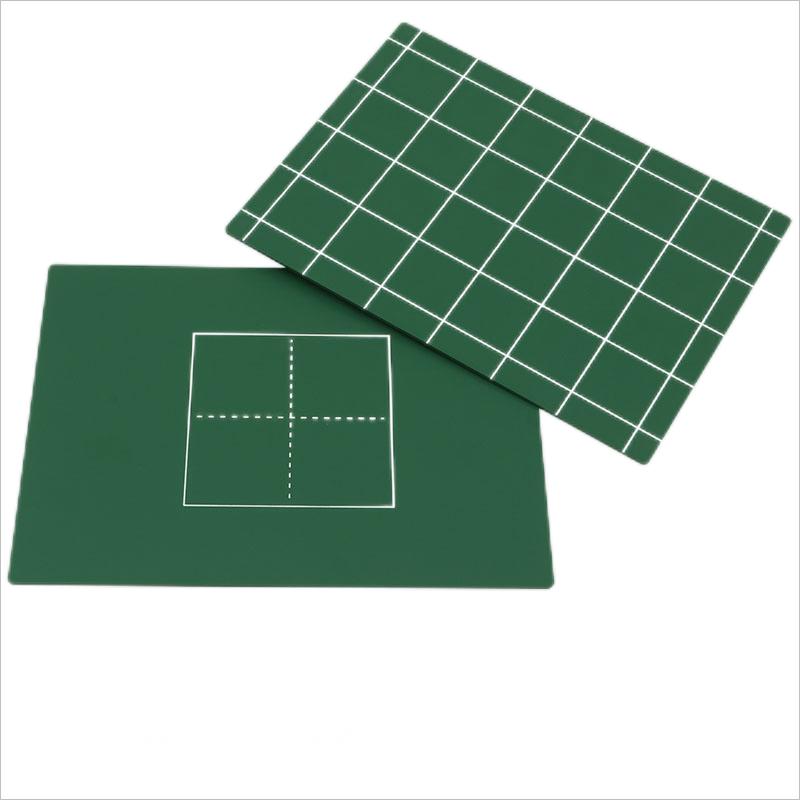 Small blackboard with field lattice C109-3