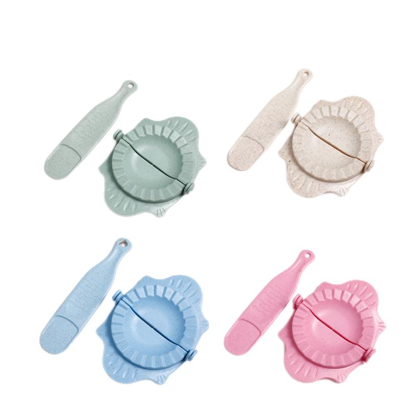 Dumpling Maker with Filling Spoon (1) F1068
